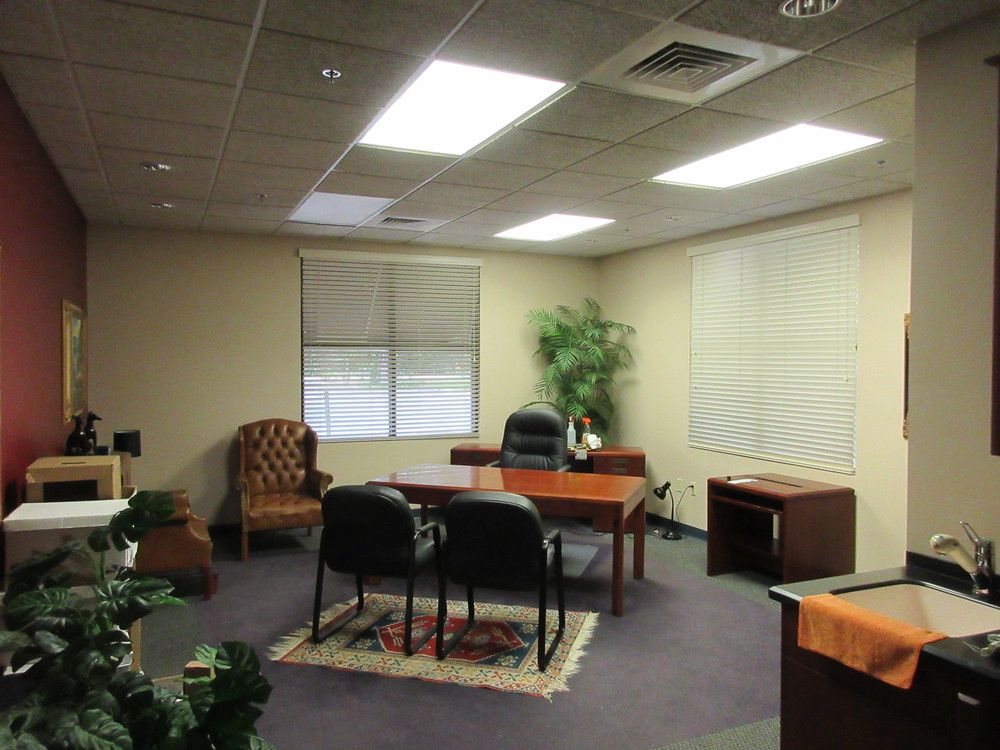 In the News Inc. Industrial Manuf. Flex Building: 8517 Sunstate St, Tampa, FL 33634